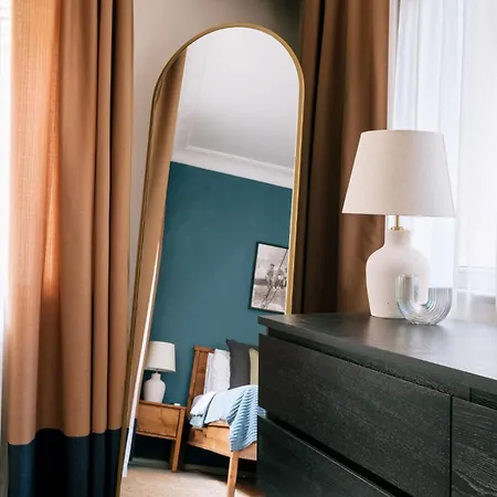 Apartment Modern Spacious Flat W Balcony 5 Min To Taksim Istanbul